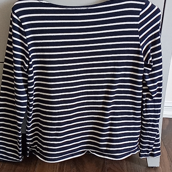 Forever 21 100% cutton top long sleeves - Picture 3 of 3